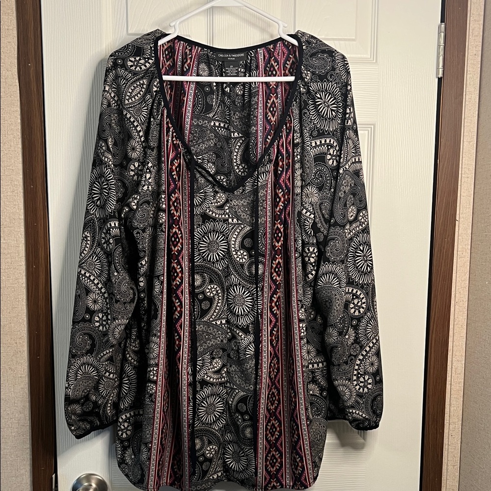 Chelsea & Theodore Black and Pink Paisley Blouse